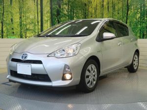 Toyota Aqua Kenya: Reviews, Price, Specifications