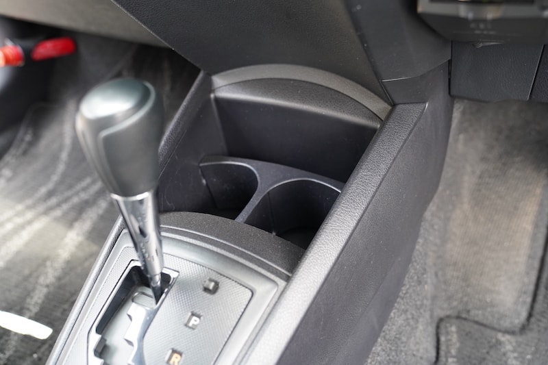 2013 Toyota Axio Cupholders