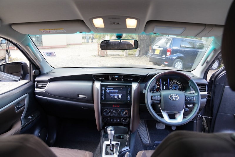 2016 Toyota Fortuner Dashboard