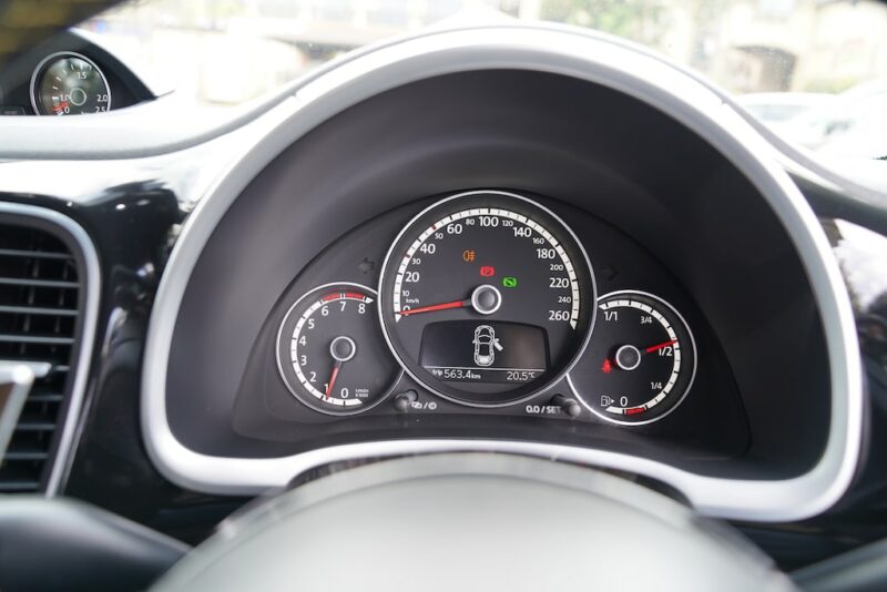 2014 VW Beetle Speedometer