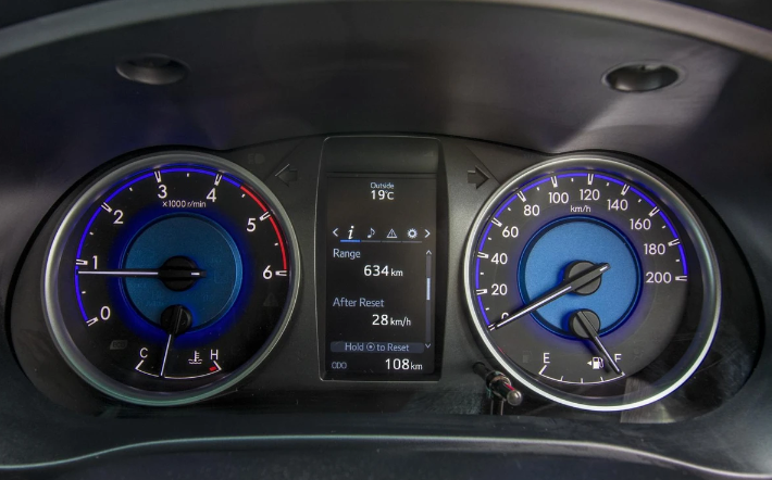 2016 Toyota Hilux speedometre