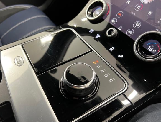 The 2018 Range Rover Velar has a rotary shifter done right - Autoblog