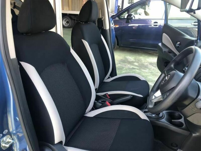 2019 Nissan Note first row 