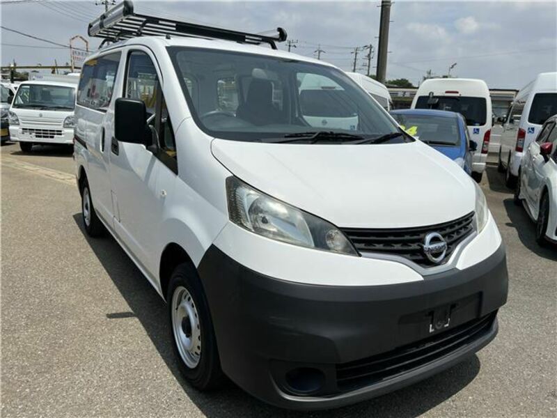 2017 NV200 front and side view 