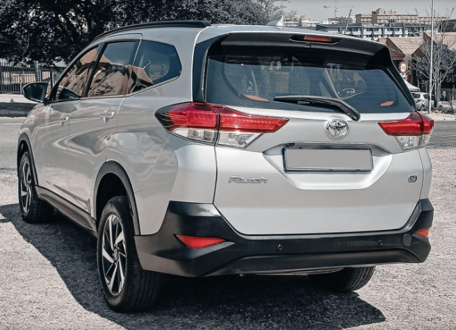 2019 Toyota Rush rear and side view