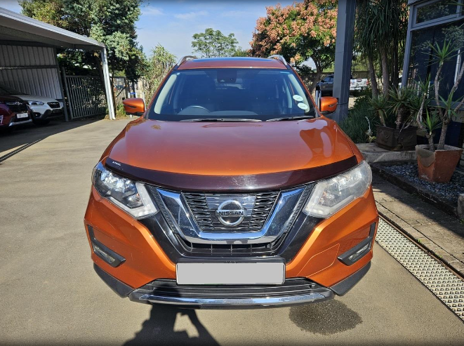 2018 Nissan X-Trail front view 