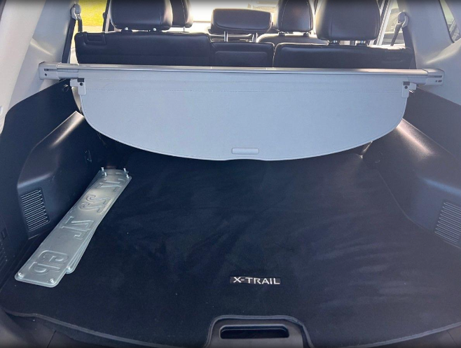 2019 Nissan X-Trail boot space 