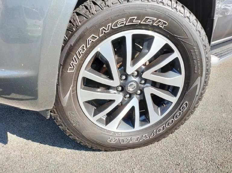 2017 Nissan Navara wheel 