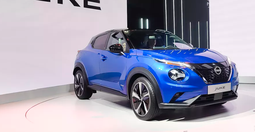 2019 Nissan Juke front and side view 