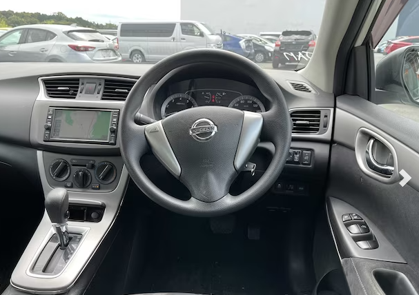 2017 Nissan Sylphy steering wheel and gear shift 