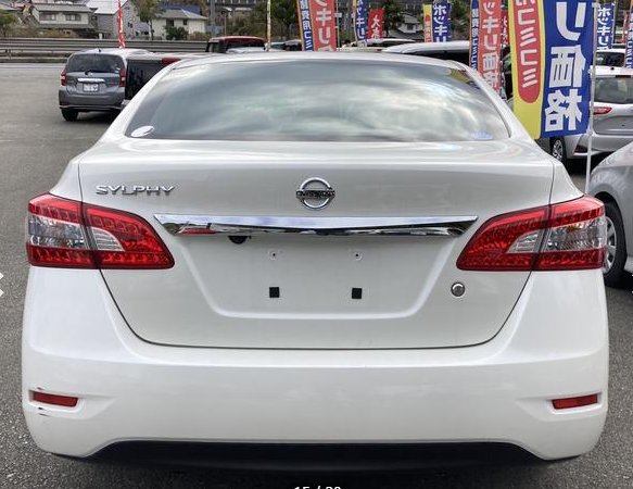 2019 Nissan Sylphy rear view 