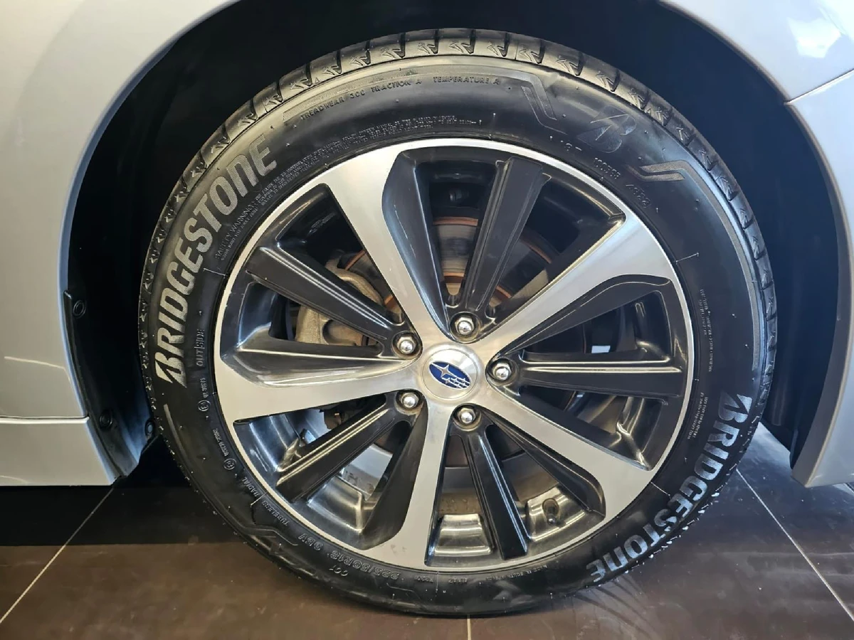 2017 Subaru Legacy wheel 
