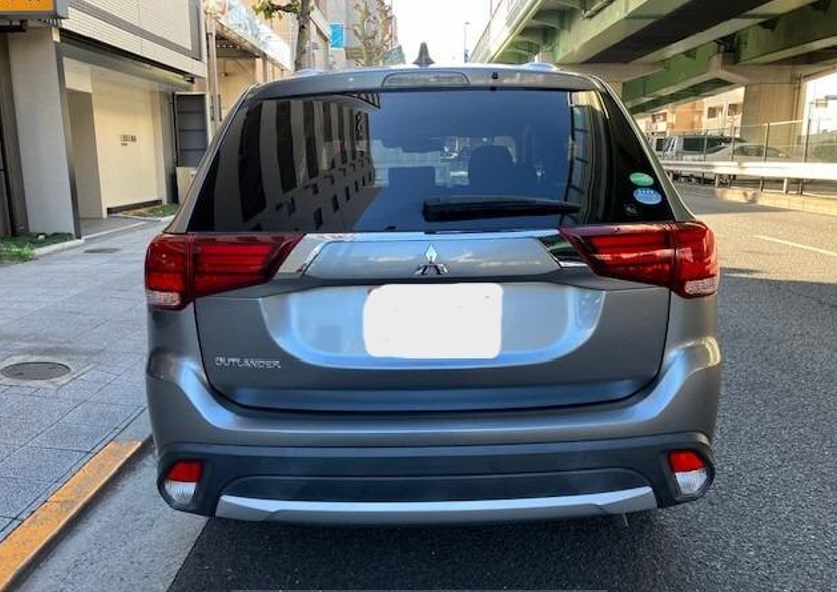 2019 Mitsubishi Outlander rear view 