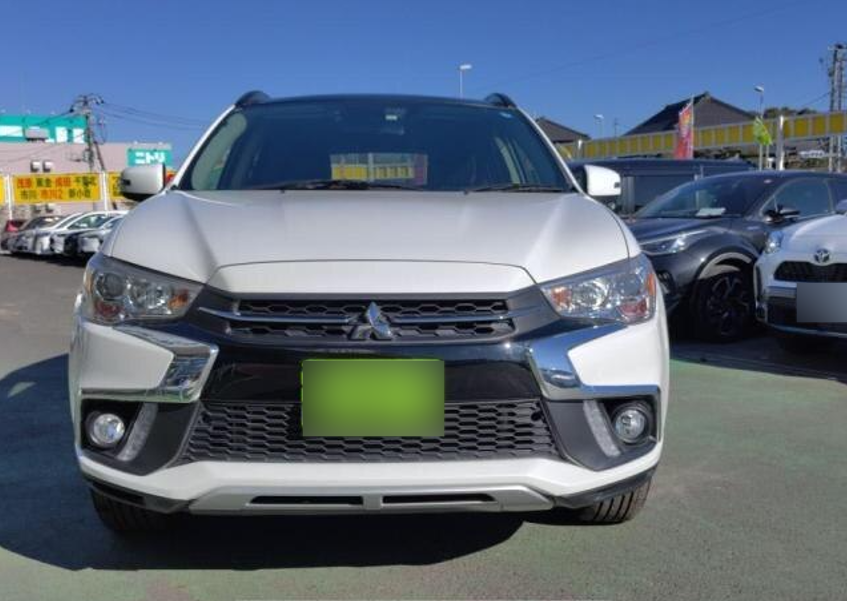 2018 Mitsubishi RVR front and side view 
