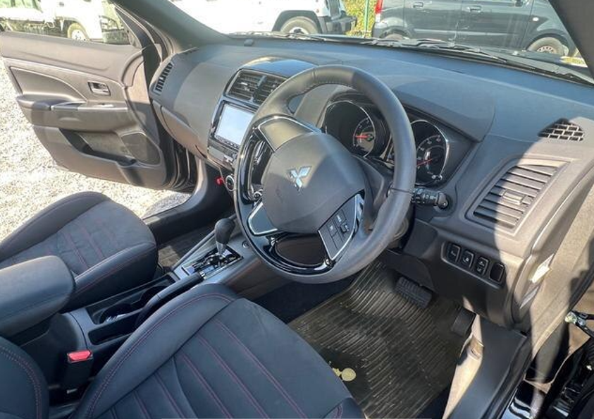 2019 Mitsubishi RVR steering wheel and gear shift 