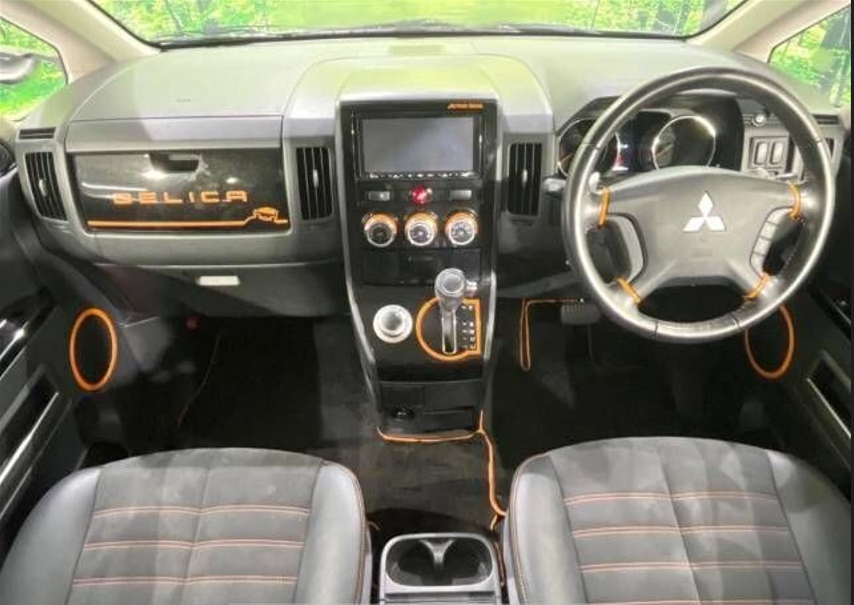 2017 Mitsubishi Delica D5 steering wheel & gear shift 