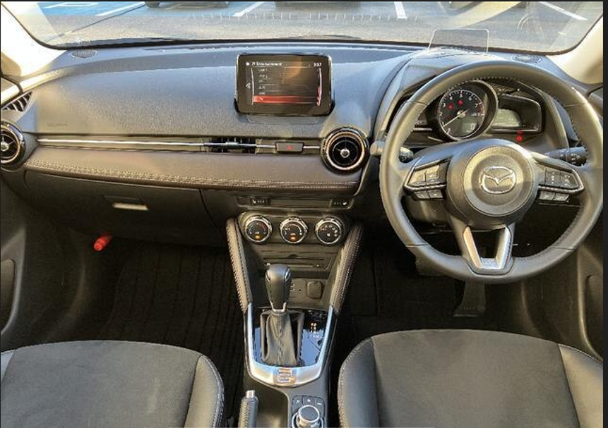 2018 Mazda Demio steering wheel & gear shift 