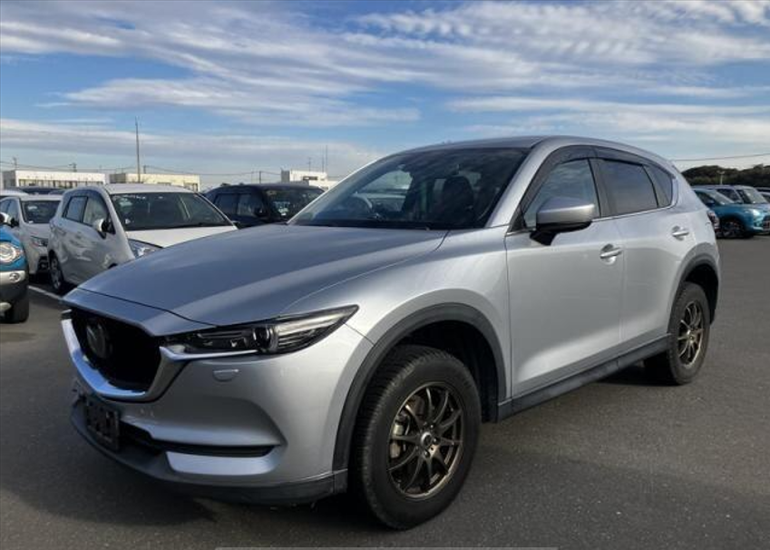 2017 Mazda CX-5 front and side view 