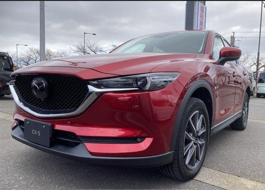 2018 Mazda CX-5 front and side view 