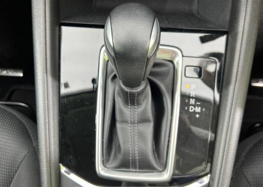 2019 Mazda CX-5 gear shift 
