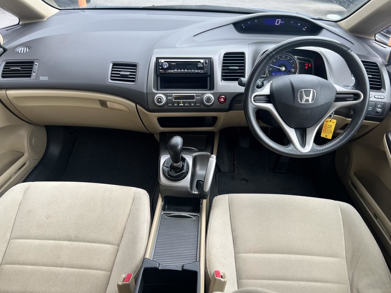 2017 Honda Civic steering wheel & gear shift 