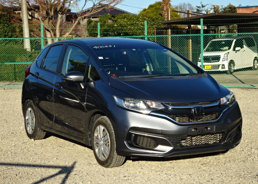 2018 Honda Fit front and side view 