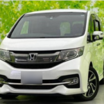 2017 Honda Stepwagon front and side view