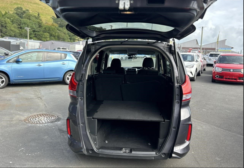 2018 Honda Freed boot space 