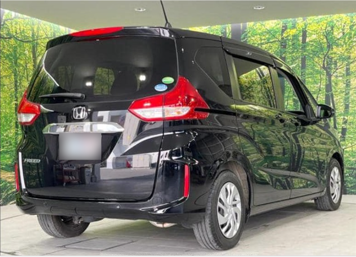 2019 Honda Freed rear and side view 
