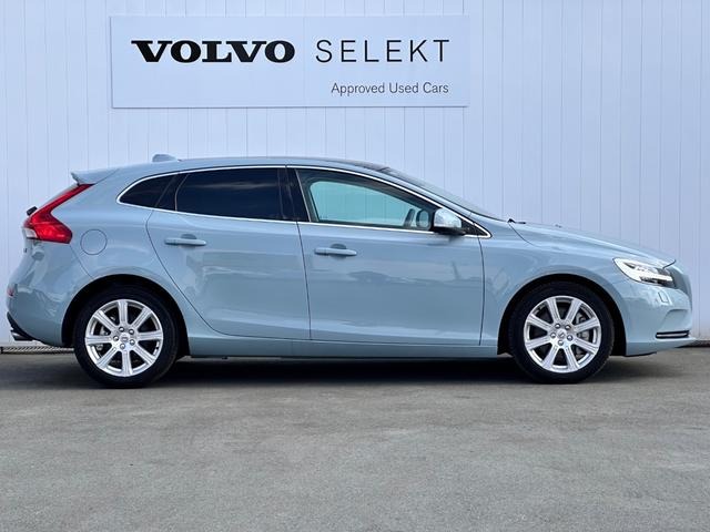 2018 Volvo V40