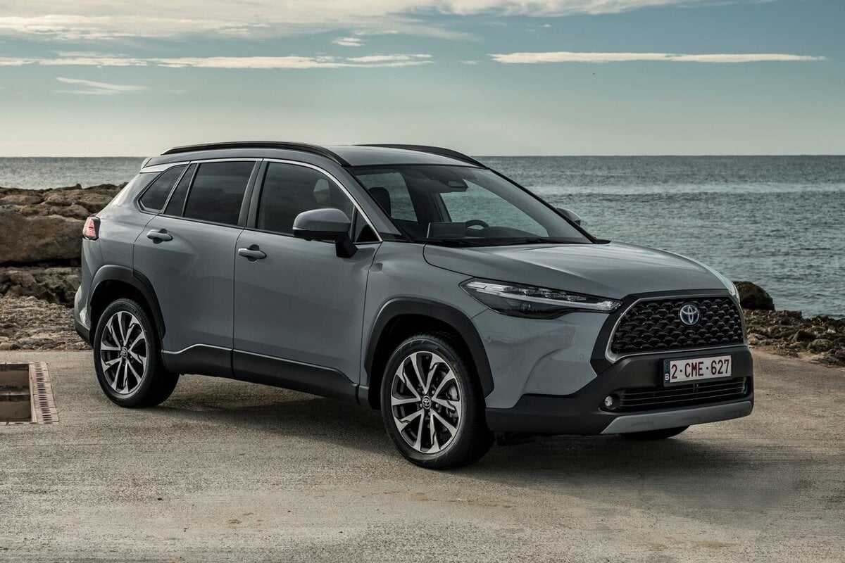 2024 TOYOTA COROLLA CROSS