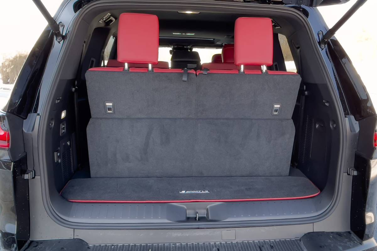 LEXUS LX 600