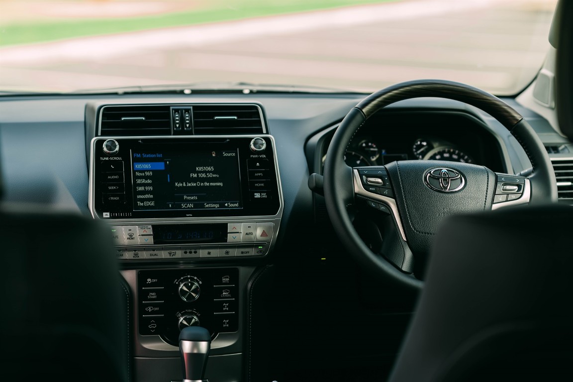 interior of the 2018 Toyota Land Cruiser Prado front end. 