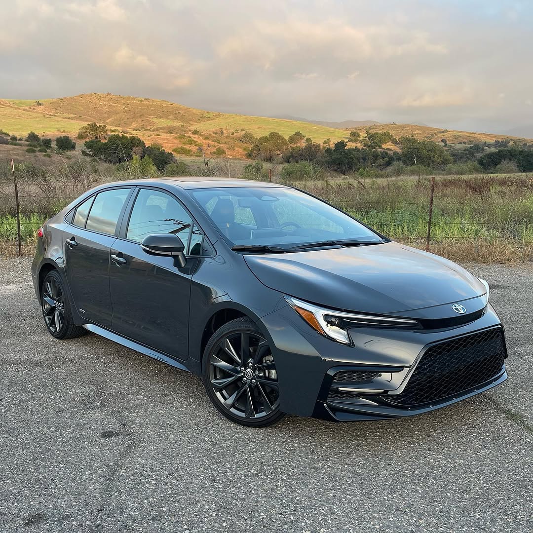 2024 TOYOTA COROLLA SEDAN 
