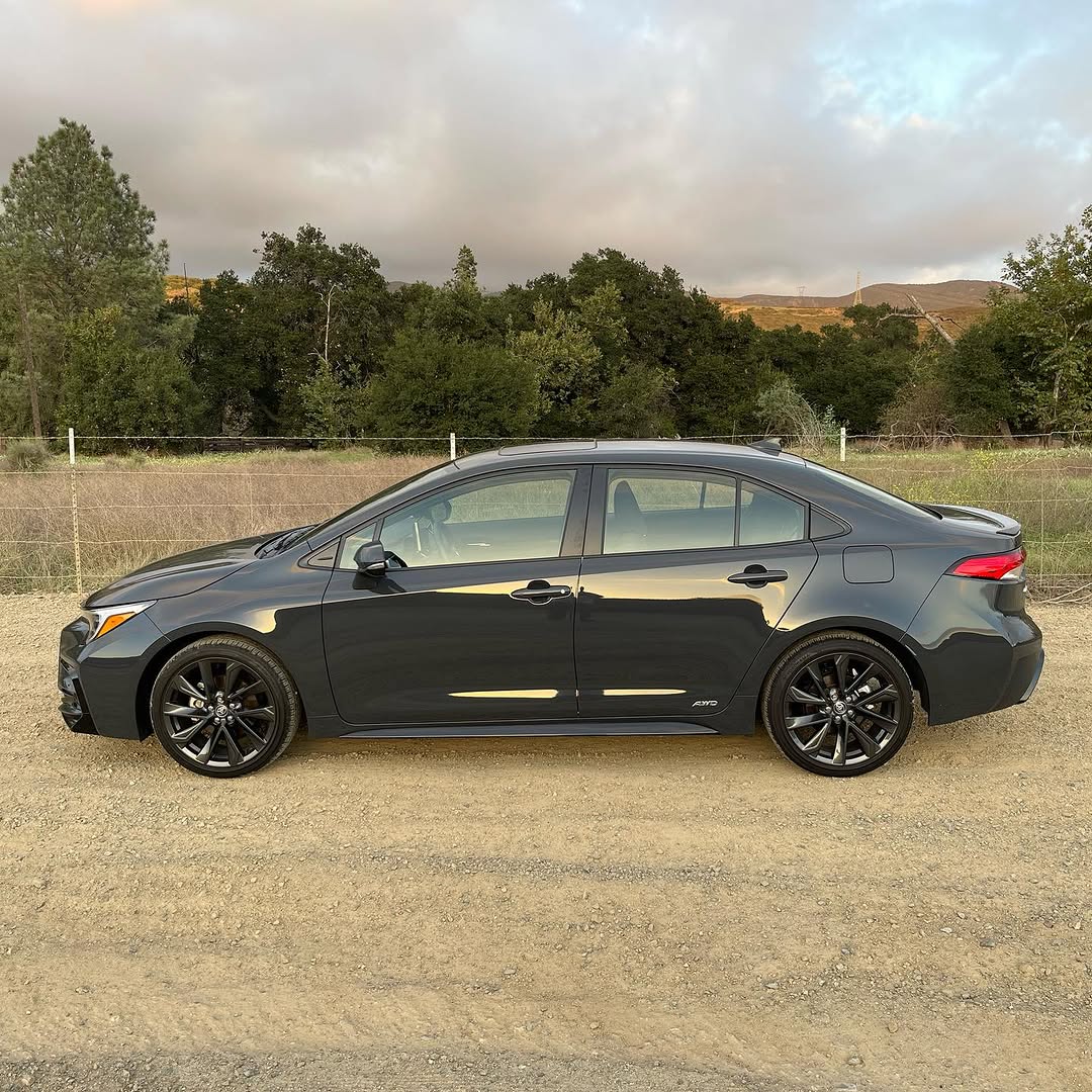 2024 TOYOTA COROLLA SEDAN 