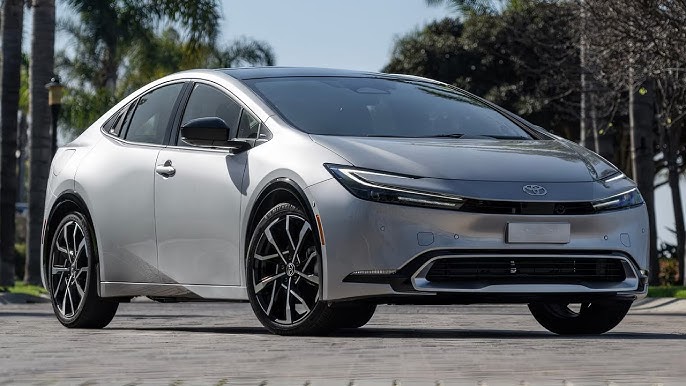 2024 Toyota Prius Review