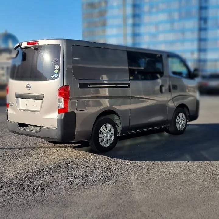 Nissan NV350