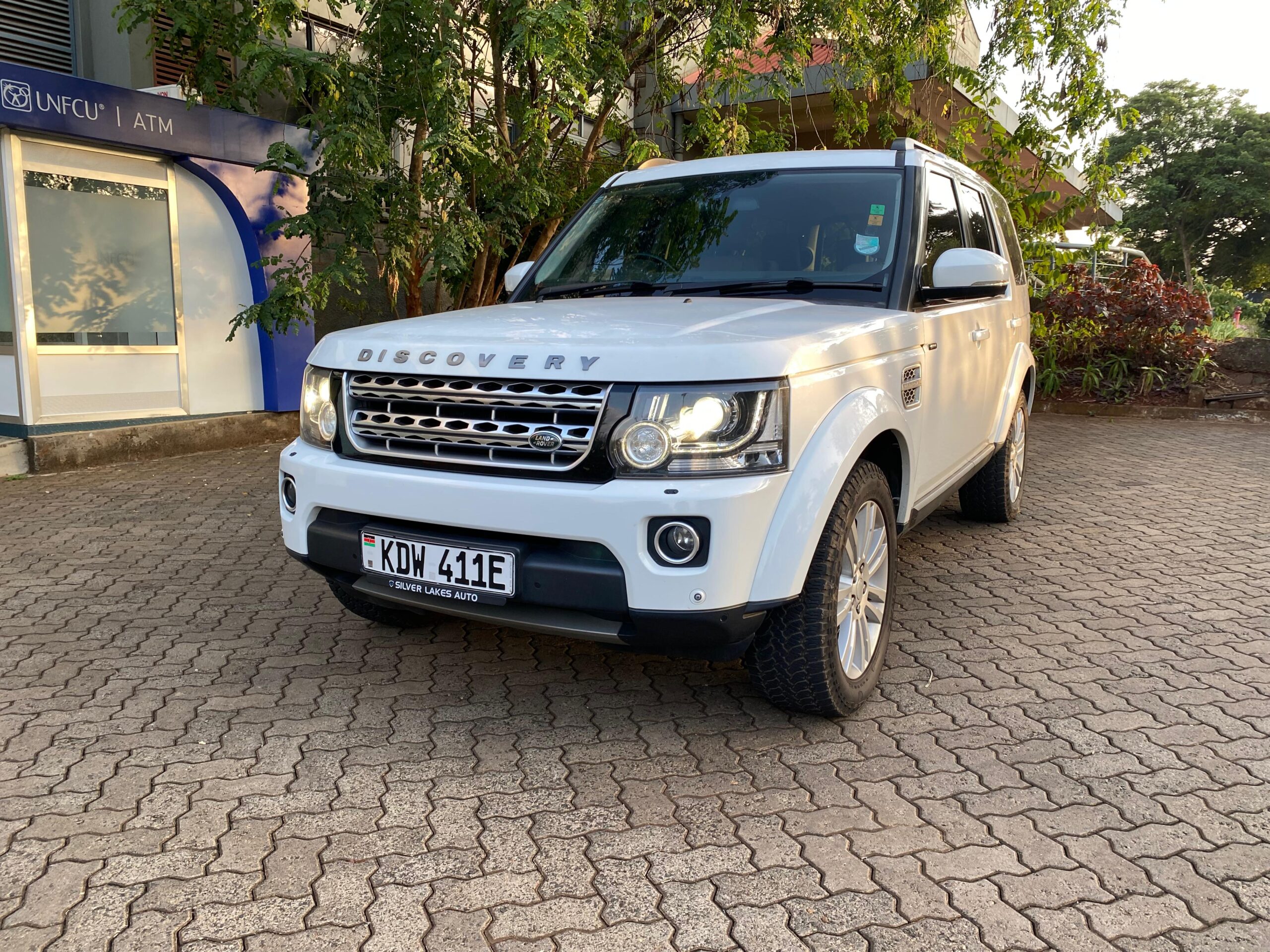 Land Rover Discovery 4