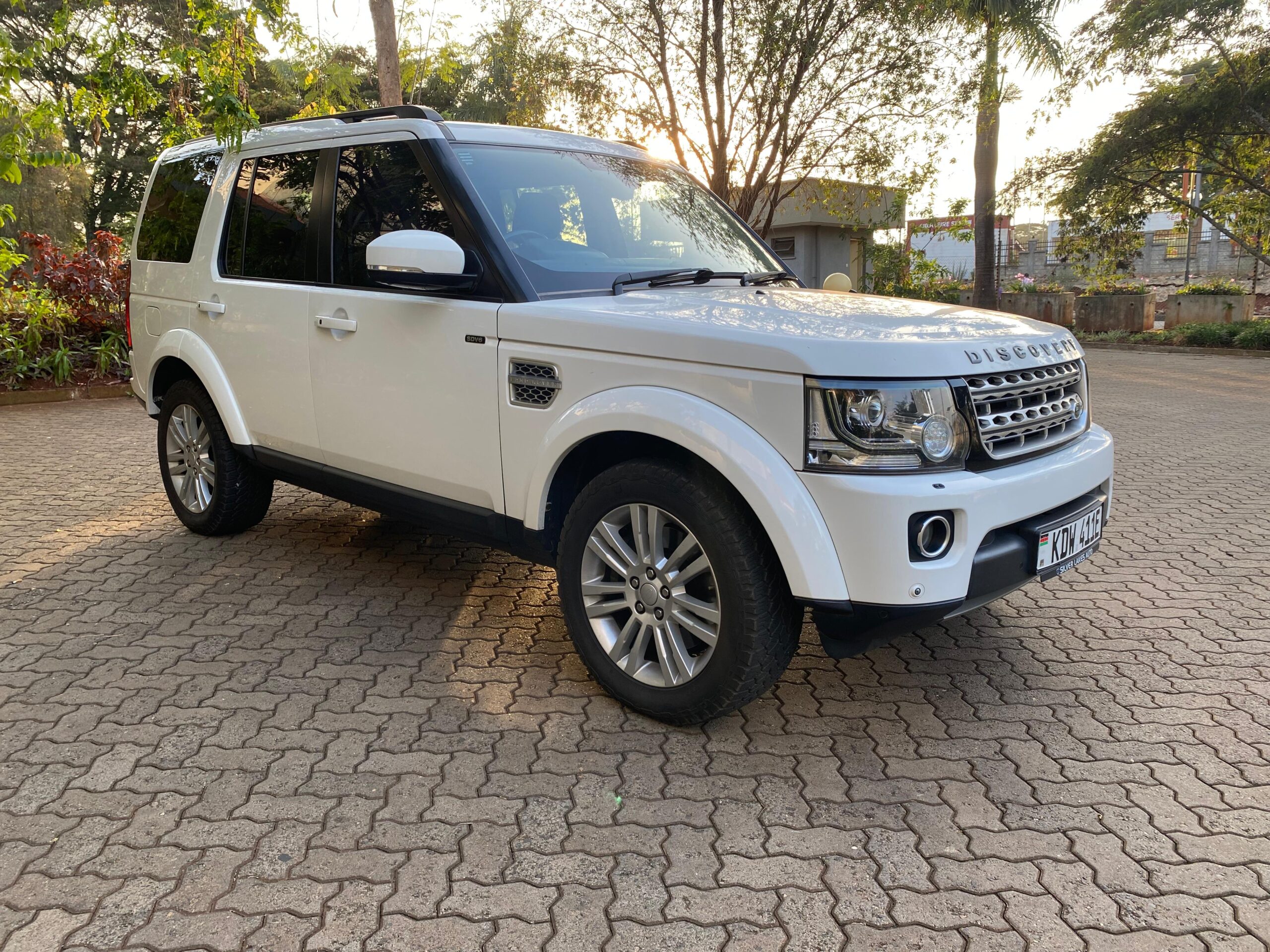 Land Rover Discovery 4
