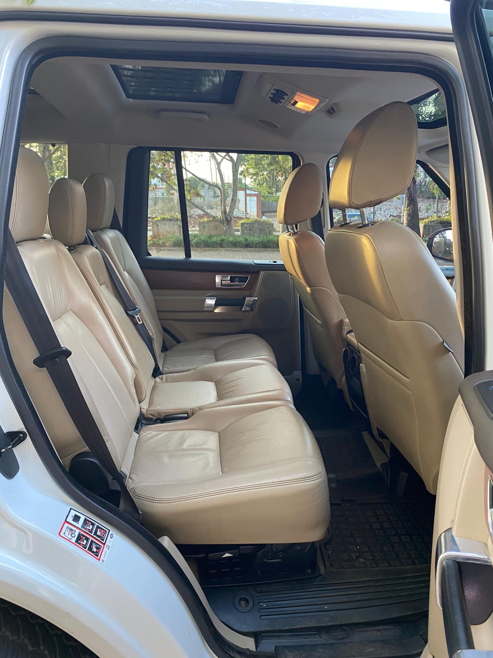 Land Rover Discovery 4