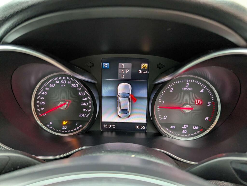 Mercedes-Benz C200