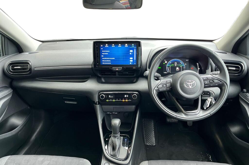 Toyota Yaris XP210